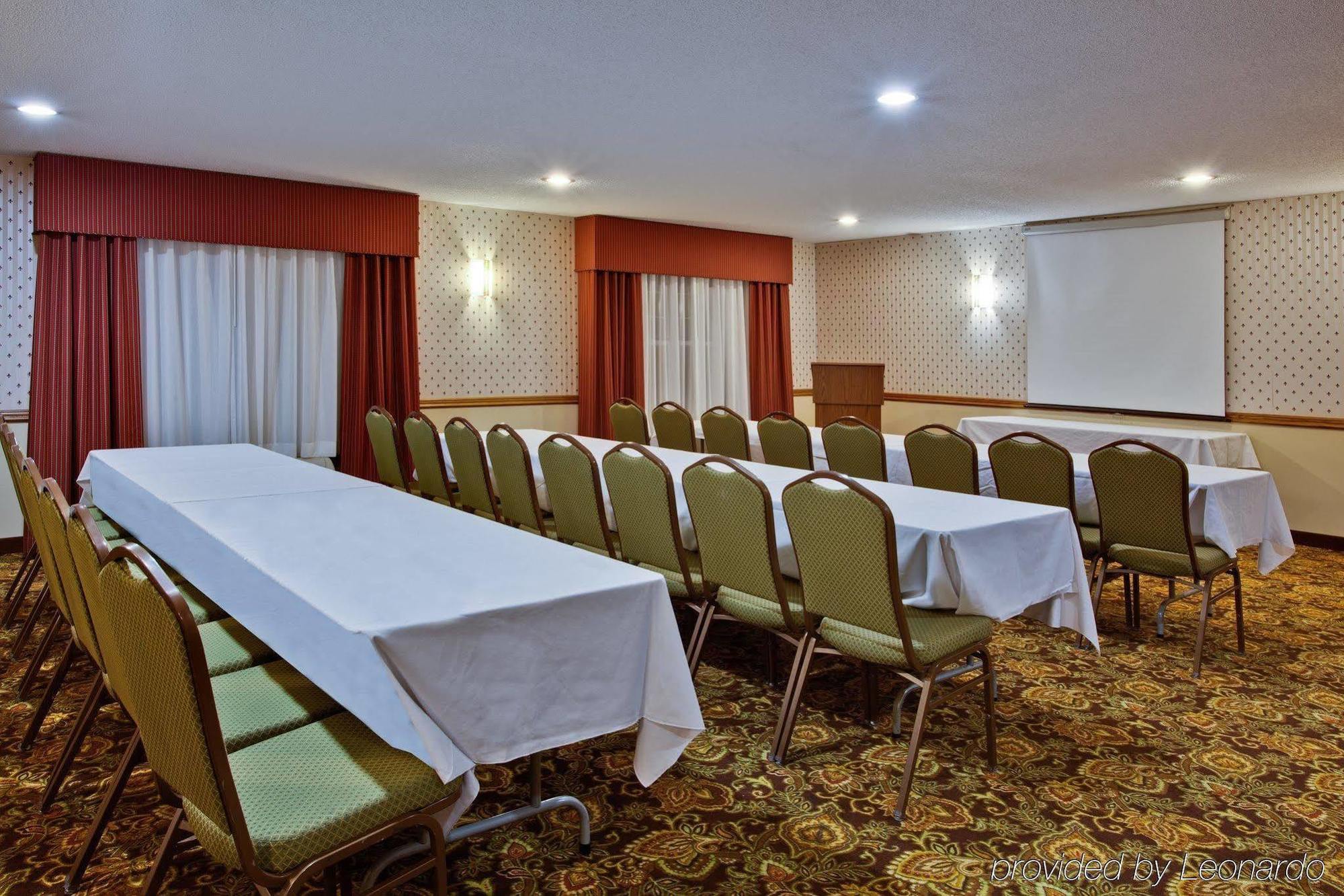 Country Inn & Suites By Radisson, Grinnell, Ia Ngoại thất bức ảnh